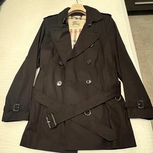 Burberry Kensington Heritage Trench Coat